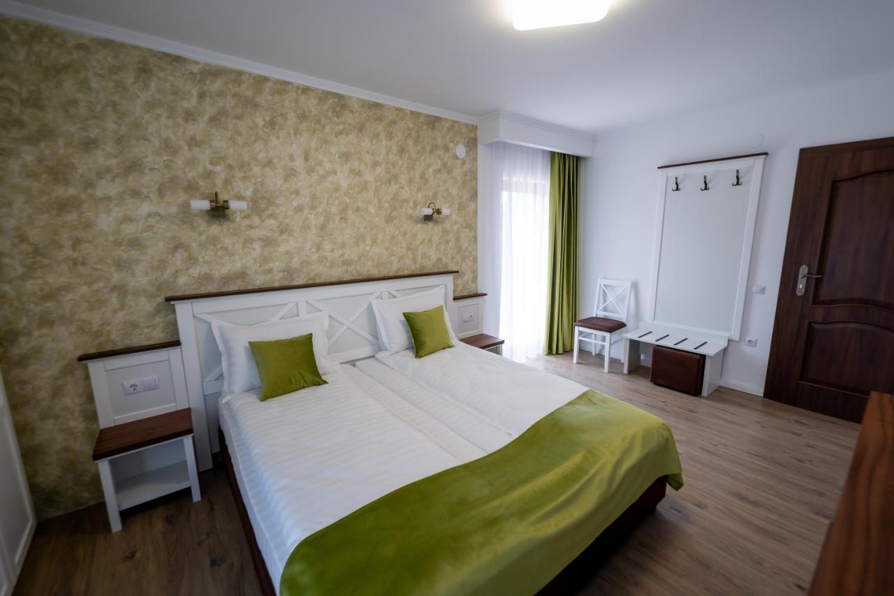Evergreen Chalet Avrig Esterno foto